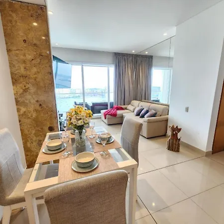 Piso 26 Bocagrande Apartamento *